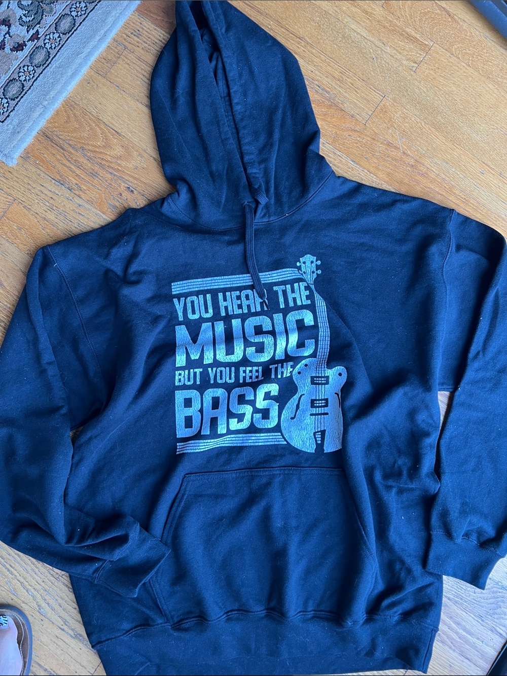 Gildan Black Crewneck Sweatshirt with Blue Graphic Bass Design - Large